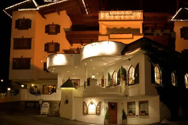 Authentic Encounters Shared by Travelers in Westgate Resorts Reviews